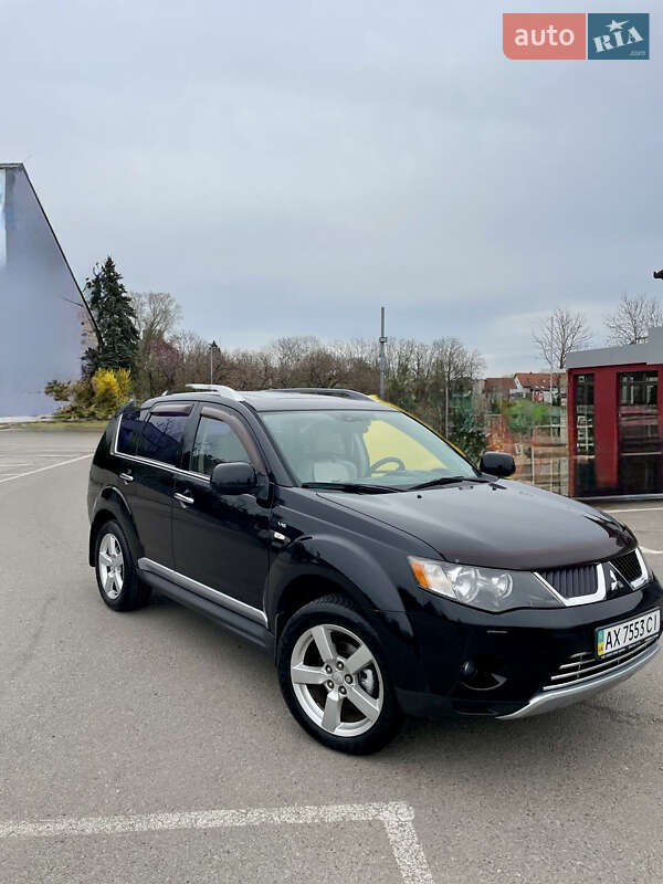 Mitsubishi Outlander XL 2008