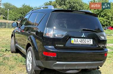 Внедорожник / Кроссовер Mitsubishi Outlander XL 2008 в 