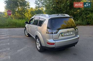 Позашляховик / Кросовер Mitsubishi Outlander XL 2007 в 