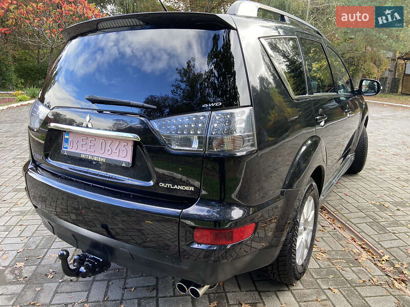Внедорожник / Кроссовер Mitsubishi Outlander XL 2011 в Дрогобыче