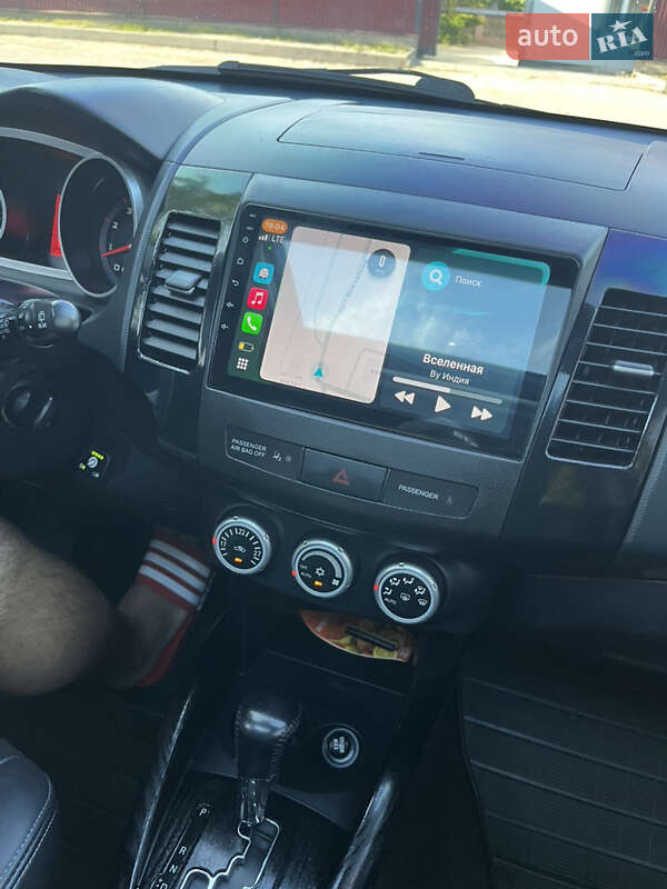 Внедорожник / Кроссовер Mitsubishi Outlander XL 2008 в Львове