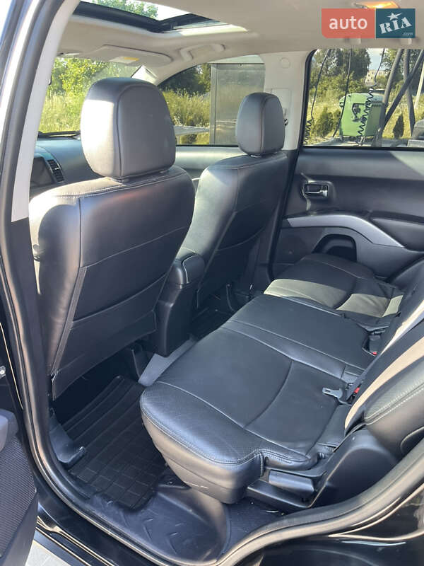 Внедорожник / Кроссовер Mitsubishi Outlander XL 2008 в Львове