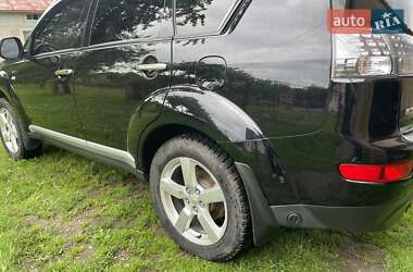 Внедорожник / Кроссовер Mitsubishi Outlander XL 2007 в 