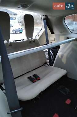 Внедорожник / Кроссовер Mitsubishi Outlander XL 2010 в 