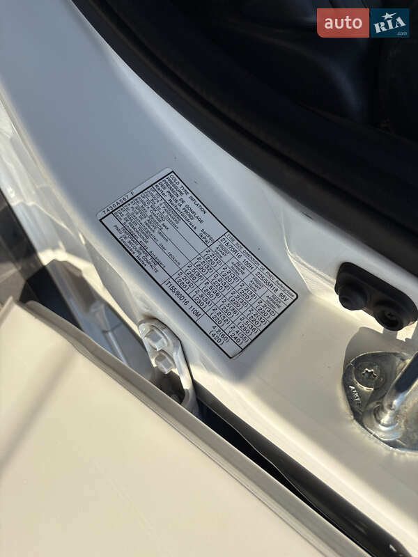 Позашляховик / Кросовер Mitsubishi Outlander XL 2010 в Запоріжжі