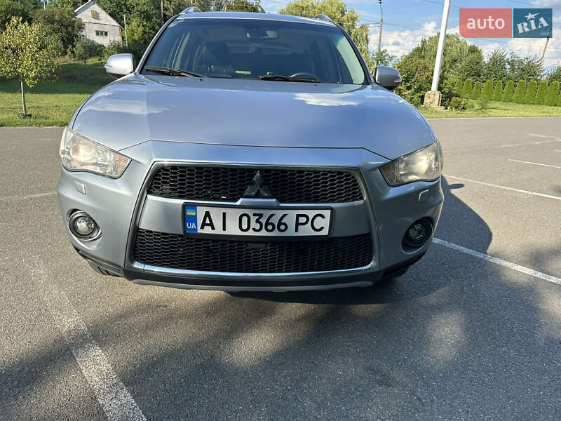 Позашляховик / Кросовер Mitsubishi Outlander XL 2010 в Вишгороді фото 11 Позашляховик / Кросовер Mitsubishi Outlander XL 2010 в Вишгороді