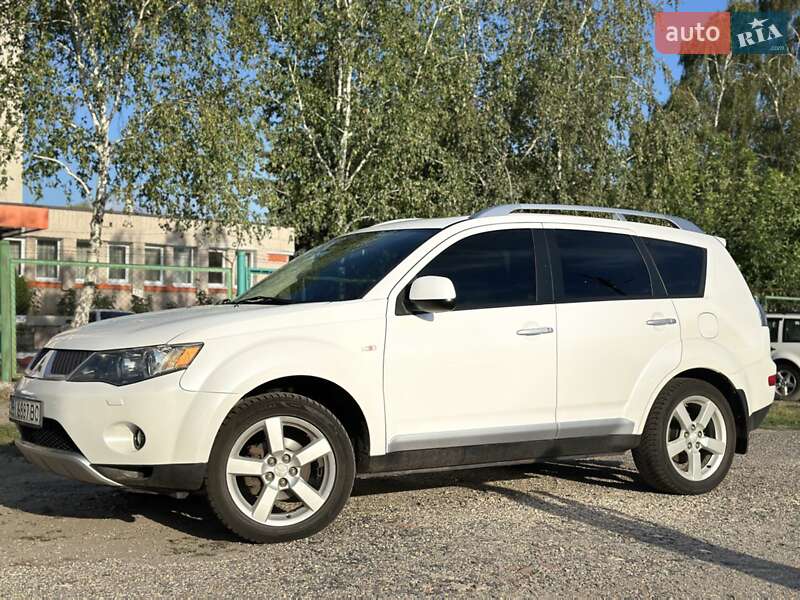 Внедорожник / Кроссовер Mitsubishi Outlander XL 2008 в Полтаве