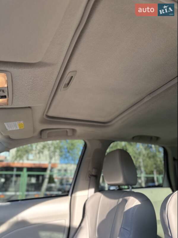 Внедорожник / Кроссовер Mitsubishi Outlander XL 2008 в Полтаве
