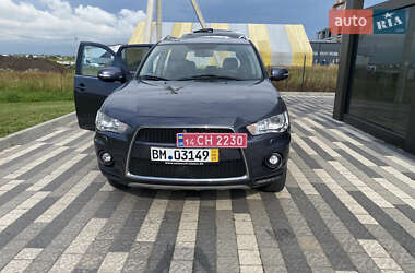 Позашляховик / Кросовер Mitsubishi Outlander XL 2010 в Львові
