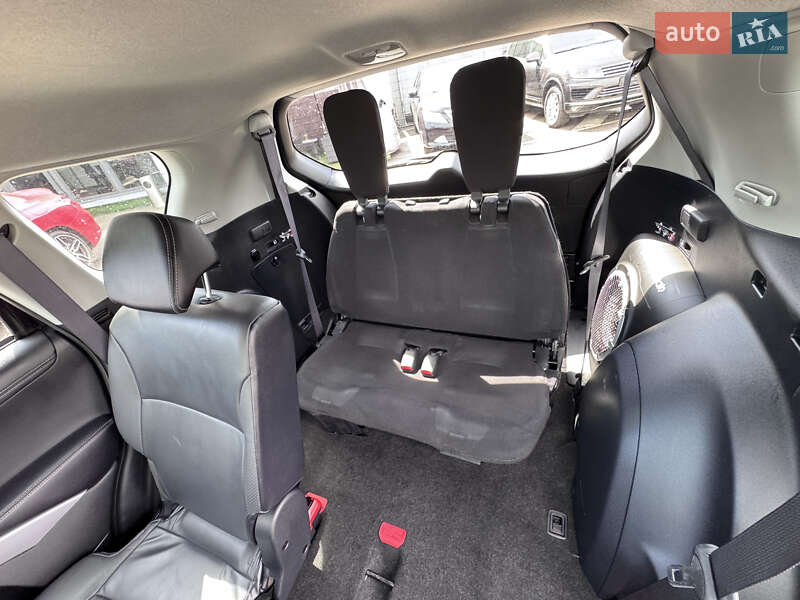Внедорожник / Кроссовер Mitsubishi Outlander XL 2010 в Киеве