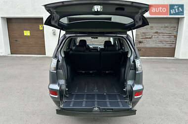 Внедорожник / Кроссовер Mitsubishi Outlander XL 2011 в 