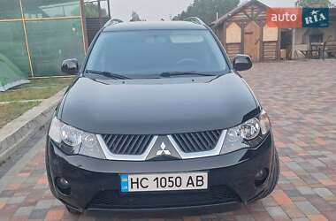 Внедорожник / Кроссовер Mitsubishi Outlander XL 2008 в Львове