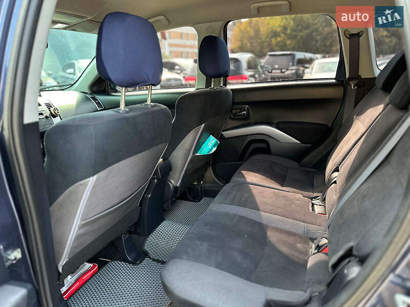 Позашляховик / Кросовер Mitsubishi Outlander XL 2008 в Вінниці