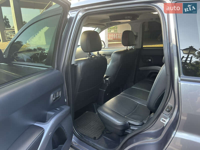 Внедорожник / Кроссовер Mitsubishi Outlander XL 2008 в Одессе фото 11 Внедорожник / Кроссовер Mitsubishi Outlander XL 2008 в Одессе
