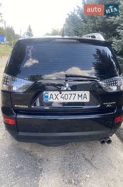 Позашляховик / Кросовер Mitsubishi Outlander XL 2007 в  фото 4 Позашляховик / Кросовер Mitsubishi Outlander XL 2007 в