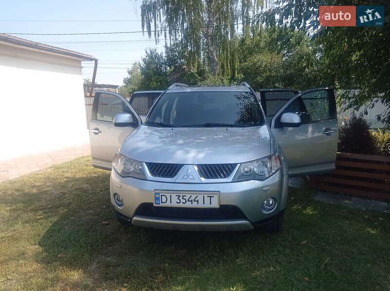 Mitsubishi Outlander XL 2008