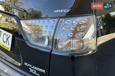 Внедорожник / Кроссовер Mitsubishi Outlander XL 2007 в 