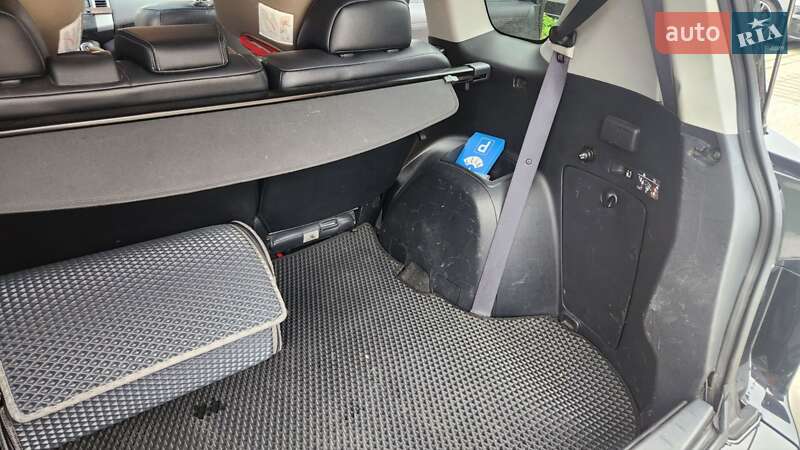 Внедорожник / Кроссовер Mitsubishi Outlander XL 2010 в Днепре