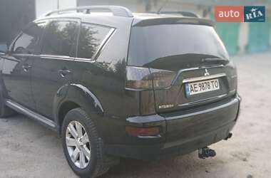 Внедорожник / Кроссовер Mitsubishi Outlander XL 2011 в 