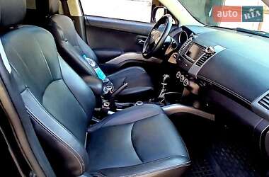 Внедорожник / Кроссовер Mitsubishi Outlander XL 2011 в 