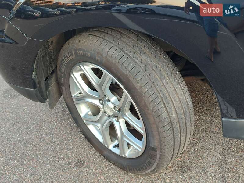 Внедорожник / Кроссовер Mitsubishi Outlander XL 2010 в Киеве