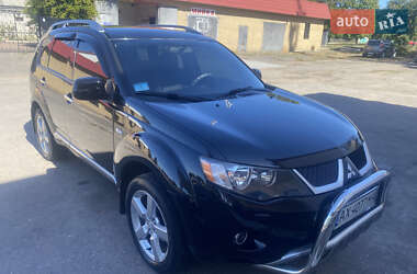 Позашляховик / Кросовер Mitsubishi Outlander XL 2007 в  фото 12 Позашляховик / Кросовер Mitsubishi Outlander XL 2007 в