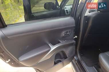 Внедорожник / Кроссовер Mitsubishi Outlander XL 2010 в 