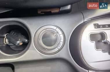 Внедорожник / Кроссовер Mitsubishi Outlander XL 2010 в 