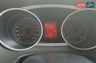 Внедорожник / Кроссовер Mitsubishi Outlander XL 2009 в 