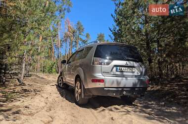 Внедорожник / Кроссовер Mitsubishi Outlander XL 2007 в 