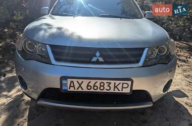 Внедорожник / Кроссовер Mitsubishi Outlander XL 2007 в 