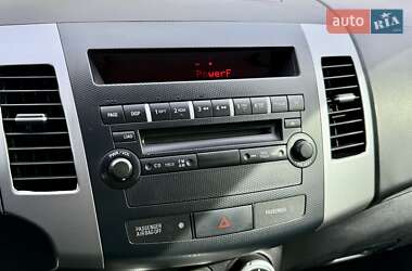 Внедорожник / Кроссовер Mitsubishi Outlander XL 2008 в 