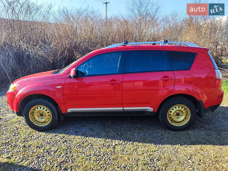 Позашляховик / Кросовер Mitsubishi Outlander XL 2008 в Львові