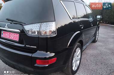 Внедорожник / Кроссовер Mitsubishi Outlander XL 2011 в 