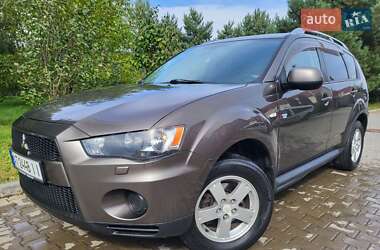 Внедорожник / Кроссовер Mitsubishi Outlander XL 2010 в Хмельницком
