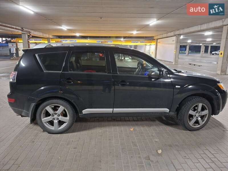 Внедорожник / Кроссовер Mitsubishi Outlander XL 2007 в Днепре фото 4 Внедорожник / Кроссовер Mitsubishi Outlander XL 2007 в Днепре