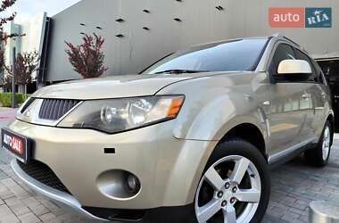 Позашляховик / Кросовер Mitsubishi Outlander XL 2007 в Києві