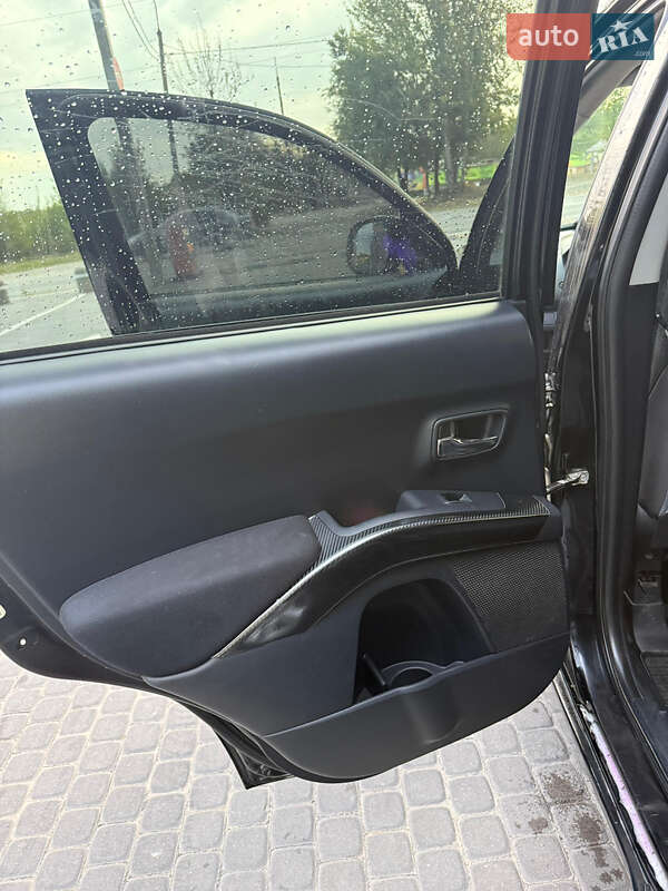 Внедорожник / Кроссовер Mitsubishi Outlander XL 2008 в Каменском