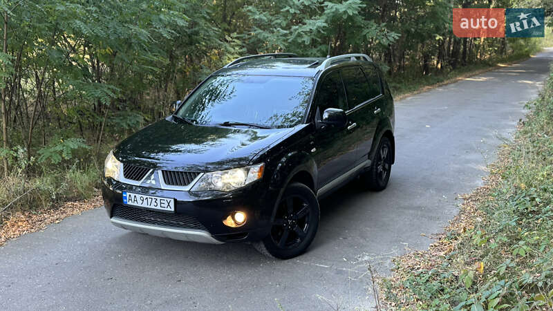 Внедорожник / Кроссовер Mitsubishi Outlander XL 2008 в Белой Церкви фото 2 Внедорожник / Кроссовер Mitsubishi Outlander XL 2008 в Белой Церкви
