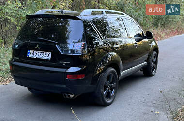 Позашляховик / Кросовер Mitsubishi Outlander XL 2008 в 