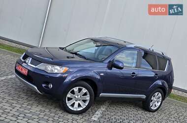 Внедорожник / Кроссовер Mitsubishi Outlander XL 2009 в 