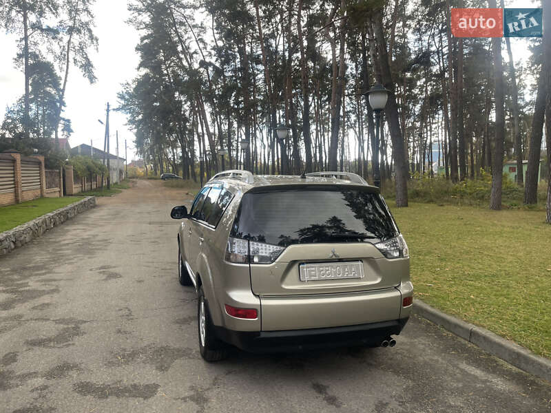 Внедорожник / Кроссовер Mitsubishi Outlander XL 2008 в Чернигове фото 5 Внедорожник / Кроссовер Mitsubishi Outlander XL 2008 в Чернигове