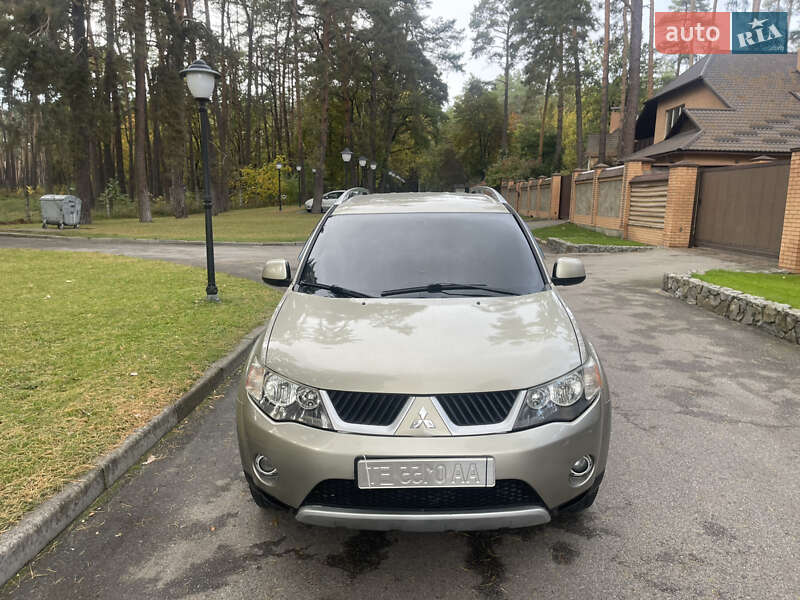 Внедорожник / Кроссовер Mitsubishi Outlander XL 2008 в Чернигове фото 13 Внедорожник / Кроссовер Mitsubishi Outlander XL 2008 в Чернигове