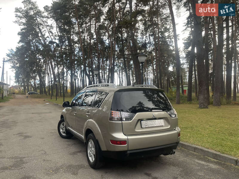 Внедорожник / Кроссовер Mitsubishi Outlander XL 2008 в Чернигове фото 15 Внедорожник / Кроссовер Mitsubishi Outlander XL 2008 в Чернигове