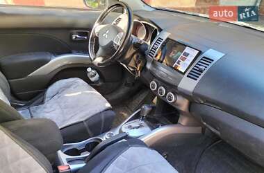 Внедорожник / Кроссовер Mitsubishi Outlander XL 2008 в 