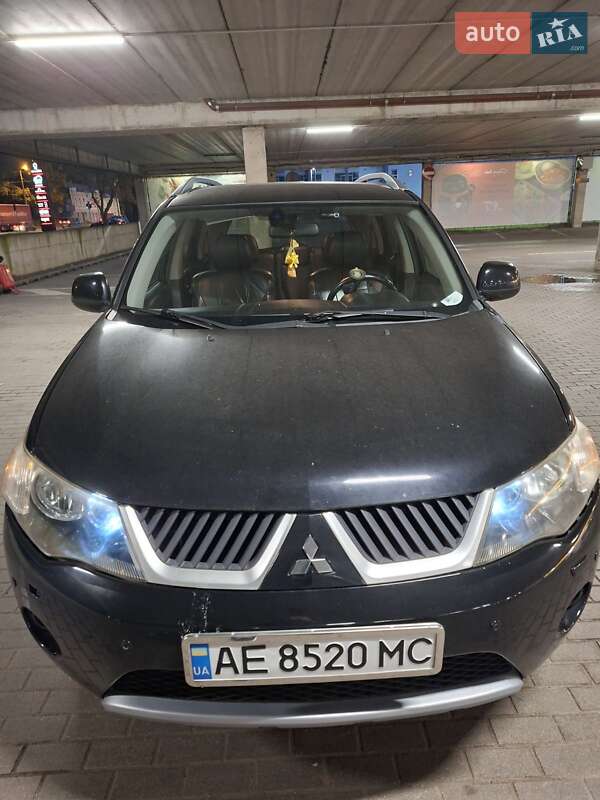 Внедорожник / Кроссовер Mitsubishi Outlander XL 2007 в Днепре фото 3 Внедорожник / Кроссовер Mitsubishi Outlander XL 2007 в Днепре