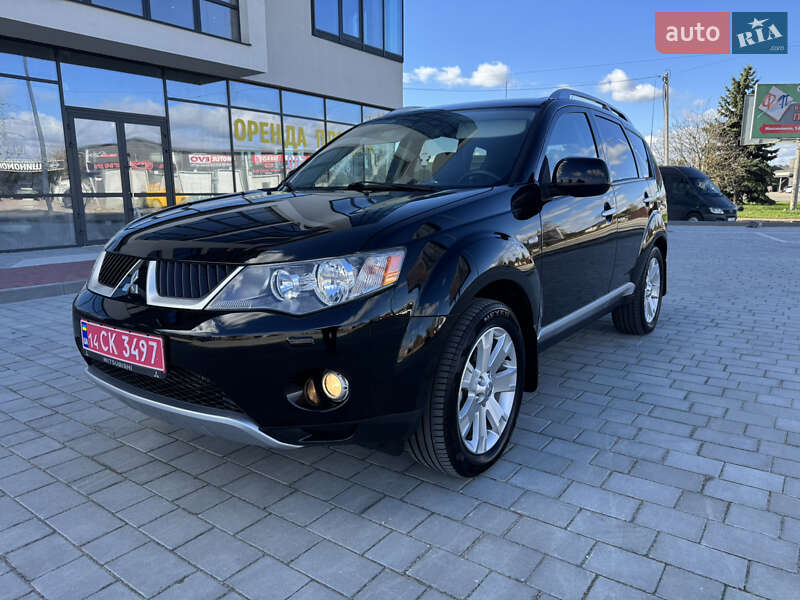 Позашляховик / Кросовер Mitsubishi Outlander XL 2008 в Івано-Франківську