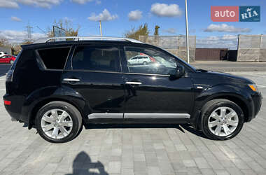 Позашляховик / Кросовер Mitsubishi Outlander XL 2008 в 