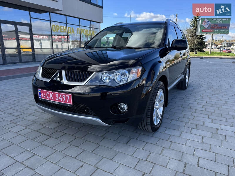 Позашляховик / Кросовер Mitsubishi Outlander XL 2008 в Івано-Франківську