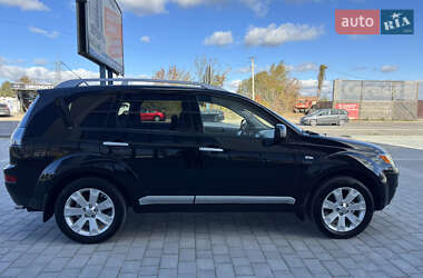 Позашляховик / Кросовер Mitsubishi Outlander XL 2008 в 
